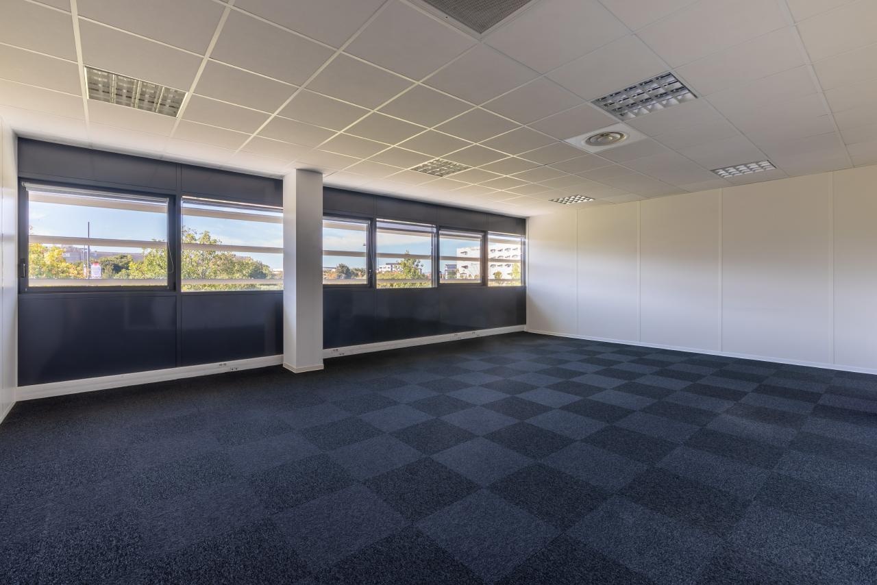 Bureau Montpellier 1960m² Location bureau Montpellier Hérault OLBUR2424744 9